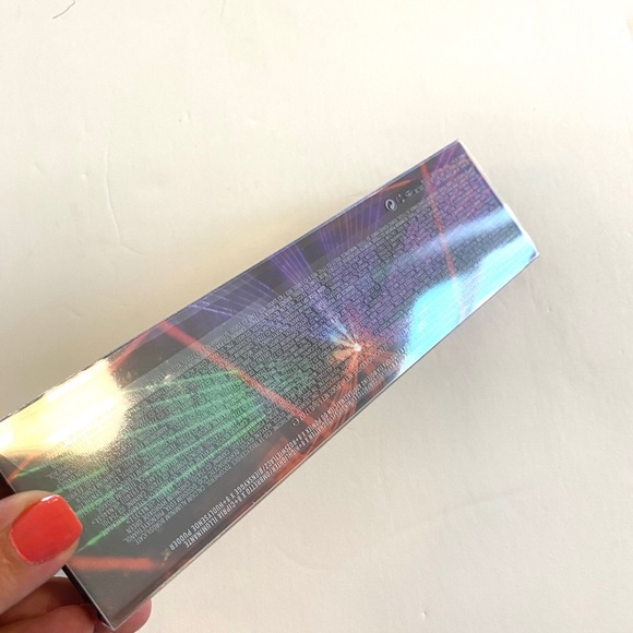 MAC Raver Girl Eyeshadow & Blush Palette NEW! - Picture 5 of 7